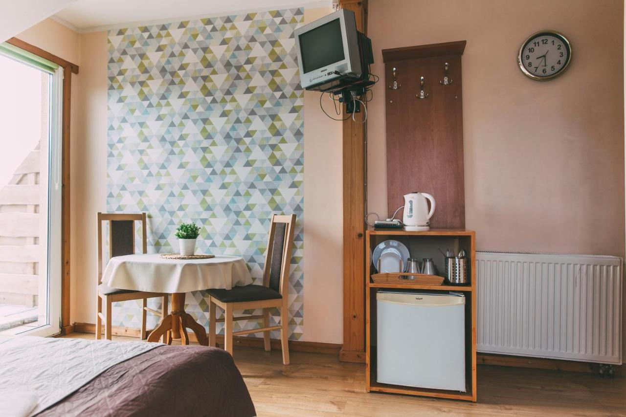 Pokoje Goscinne & Restauracja Pestka Choczewo Extérieur photo