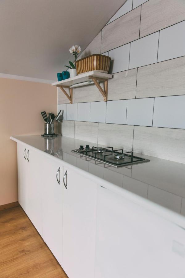 Pokoje Goscinne & Restauracja Pestka Choczewo Extérieur photo