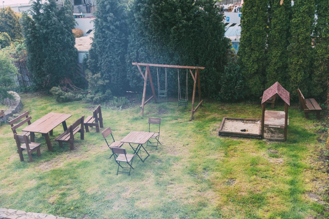 Pokoje Goscinne & Restauracja Pestka Choczewo Extérieur photo